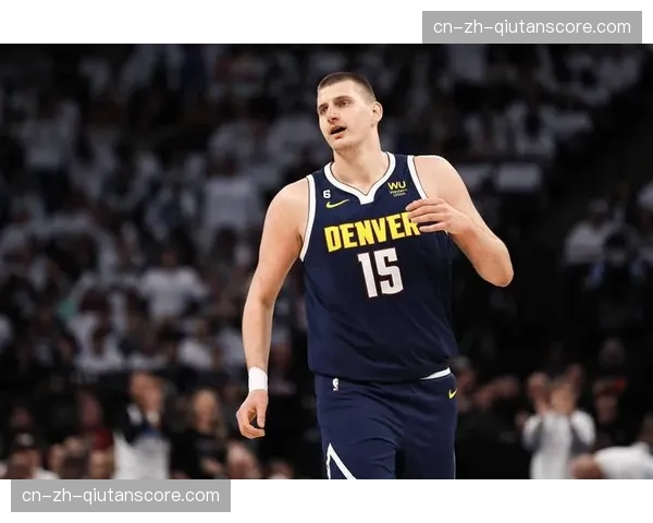 约基奇篮板与助攻榜同时领跑 历史级全面数据难掩球队战绩挣扎 约基奇篮板与助攻榜同时领跑 历史级全面数据难掩球队战绩挣扎